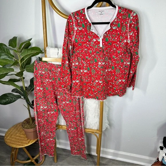 Roller Rabbit Red Christmas Pajama Set sz M - Picture 2 of 6